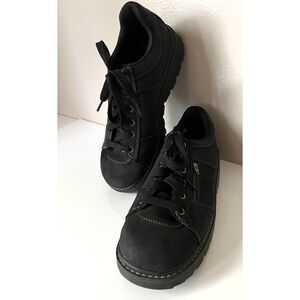 Vintage black leather Skechers Jammers. Size 10.
